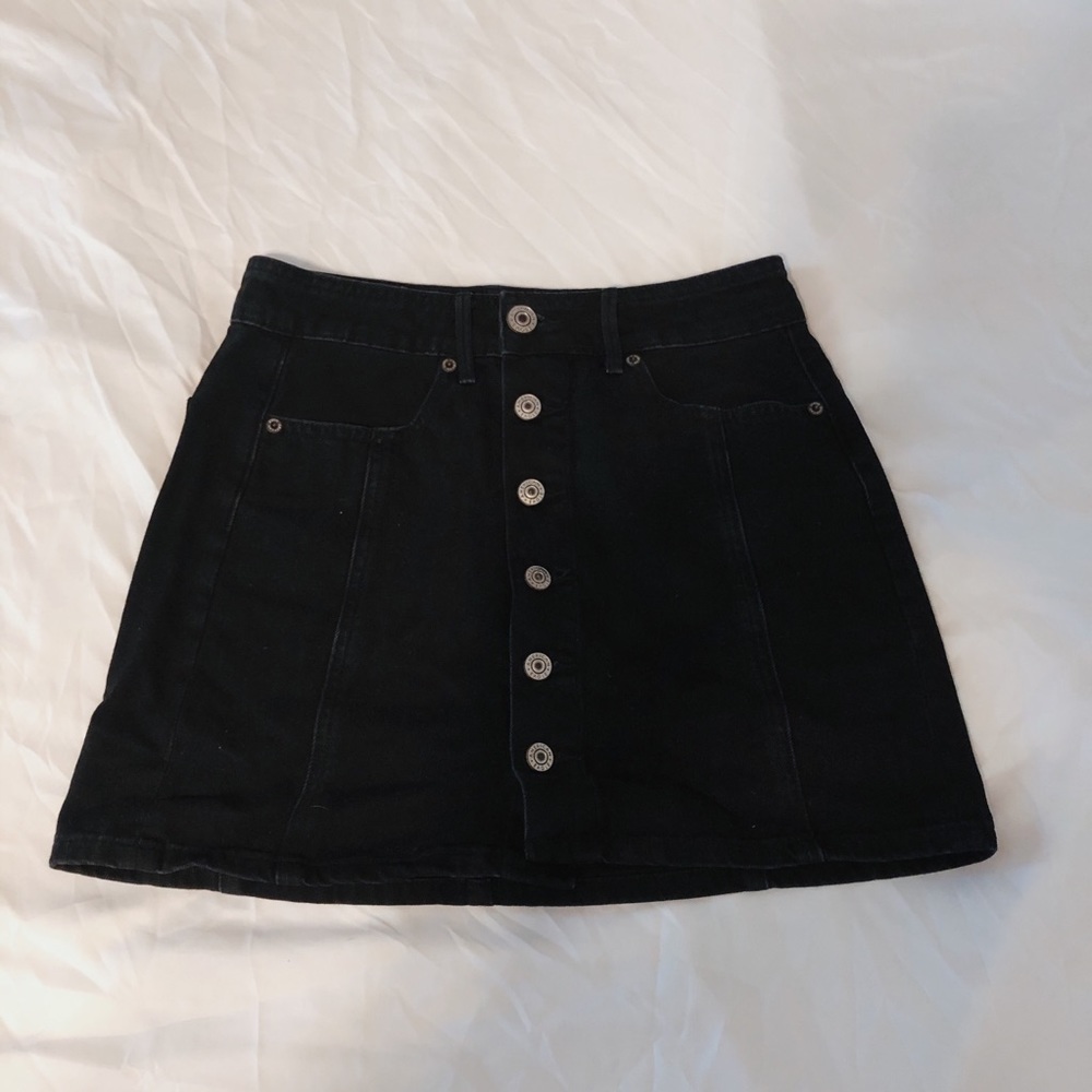 American eagle black denim skirt🖤
